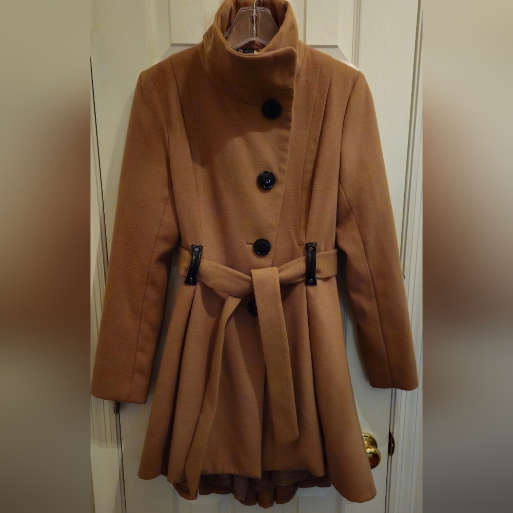Steve Madden Tan High-Low, Skirted Hem Trench Coat - Size - Small - Picture 4 of 13